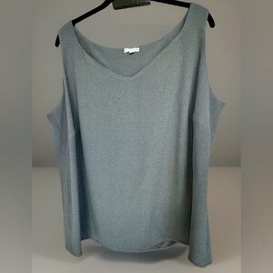 Zelda Sleeveless Gray Rounded V-Neck Rayon Blend No-Iron Blouse Bust Darts 18